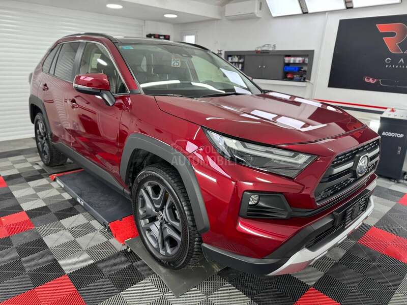 Toyota RAV 4 ADVENTURE 4x4