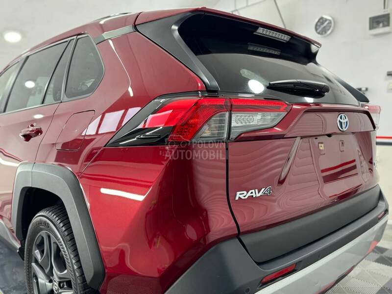 Toyota RAV 4 ADVENTURE 4x4