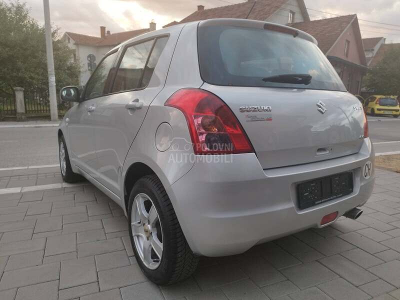 Suzuki Swift 1.3. CH 4X4