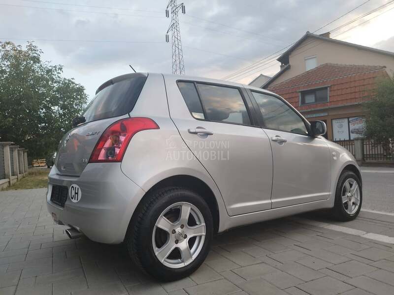 Suzuki Swift 1.3. CH 4X4