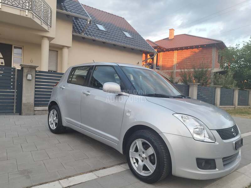 Suzuki Swift 1.3. CH 4X4
