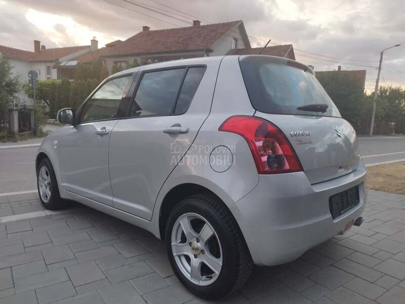 Suzuki Swift 1.3. CH 4X4