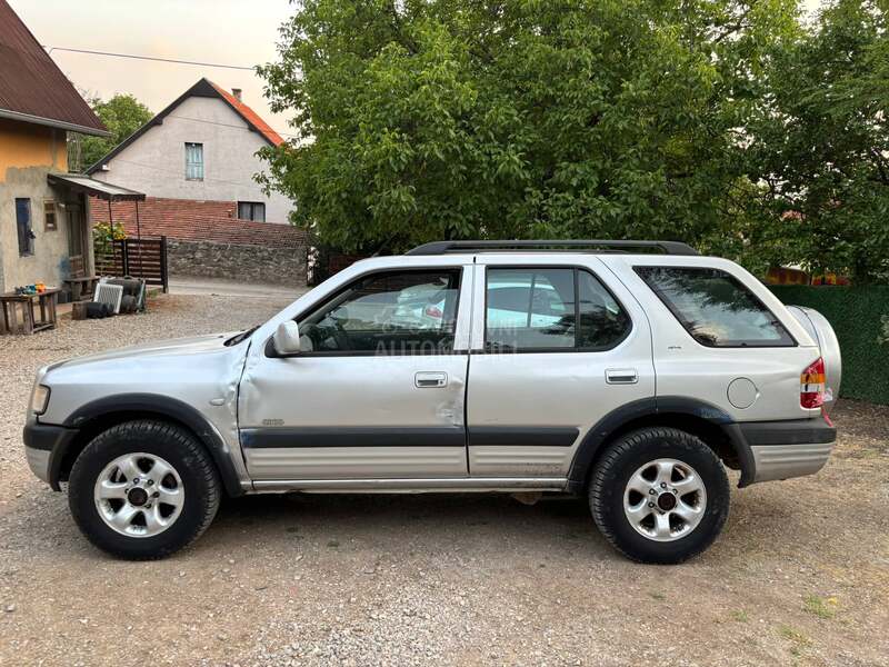 Opel Frontera 2.2 dti