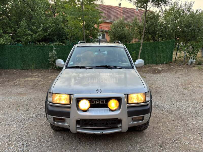 Opel Frontera 2.2 dti