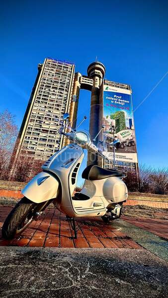 Vespa GTS 300 HPE