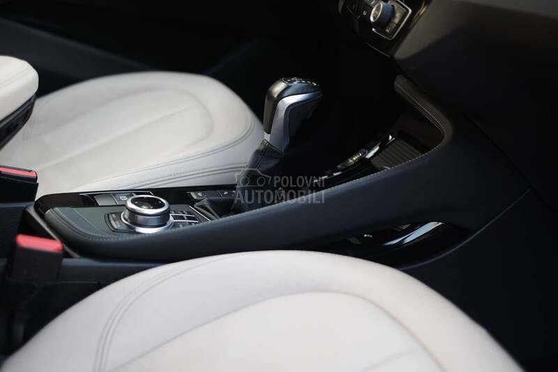 BMW X1 2.0d X-drive X Line