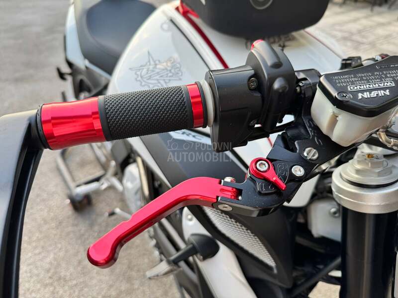 MV Agusta Brutale 800 DRAGSTER