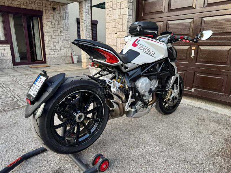 MV Agusta Brutale 800 DRAGSTER