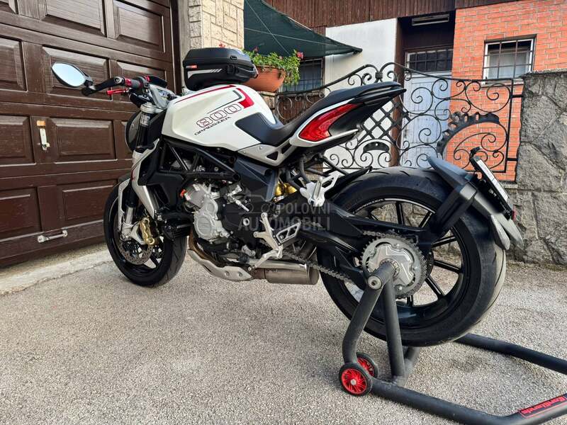 MV Agusta Brutale 800 DRAGSTER