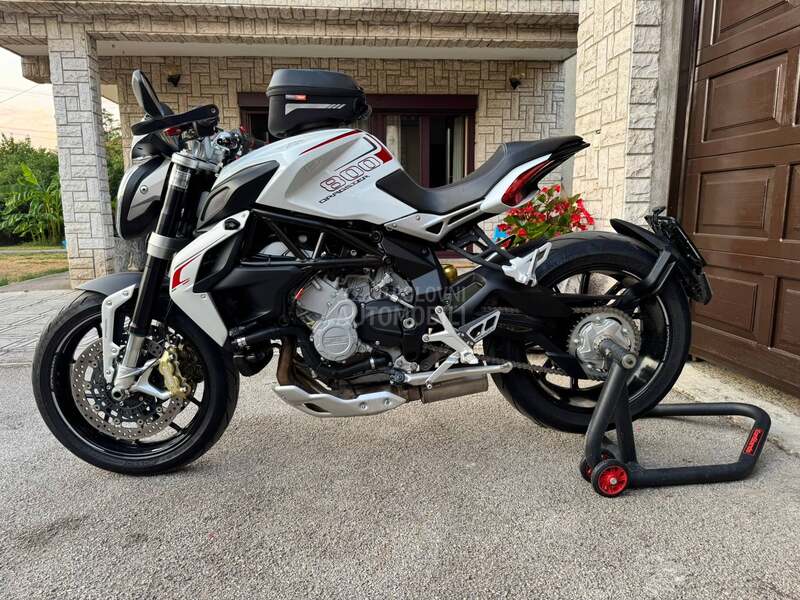 MV Agusta Brutale 800 DRAGSTER