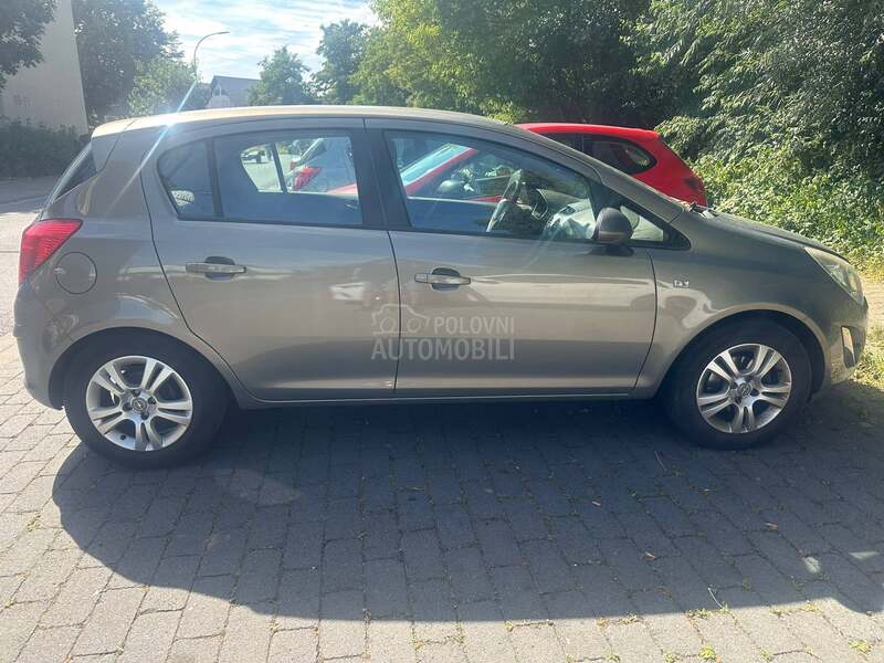 Opel Corsa D u dolaskuNEMAČKA1.2