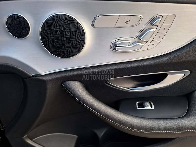Mercedes Benz E 220 AMG