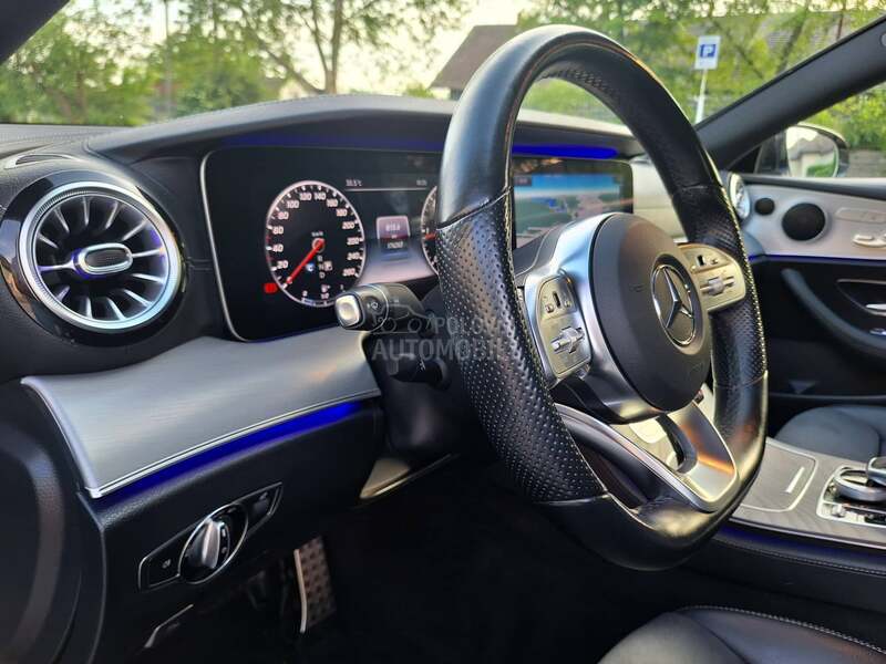 Mercedes Benz E 220 AMG