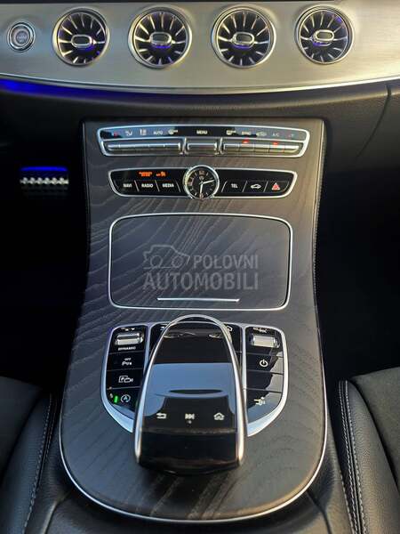 Mercedes Benz E 220 AMG