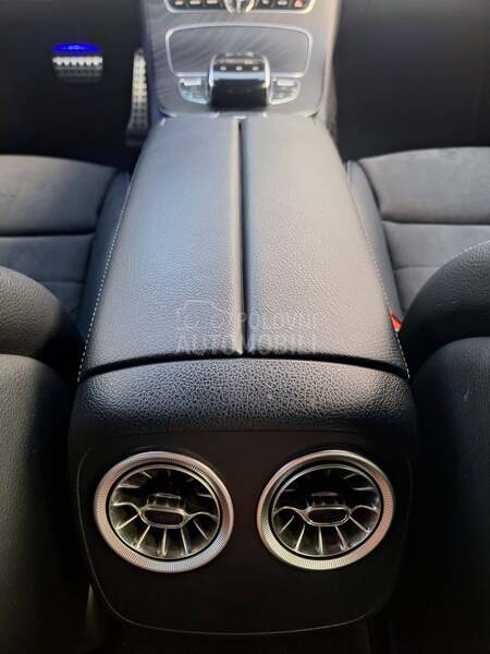 Mercedes Benz E 220 AMG