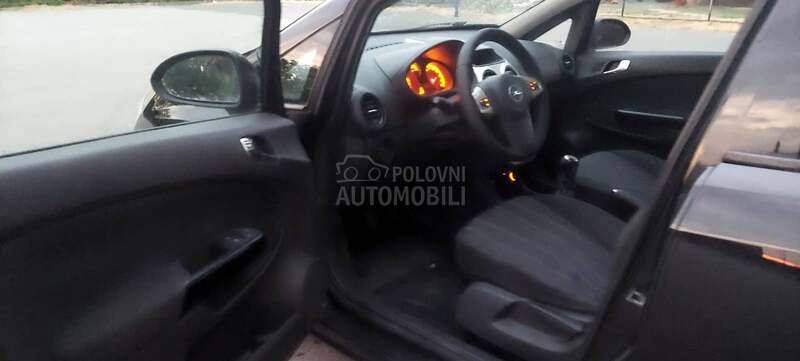 Opel Corsa D 1 4 66 k w