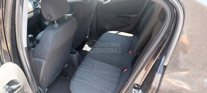 Opel Corsa D 1 4 66 k w