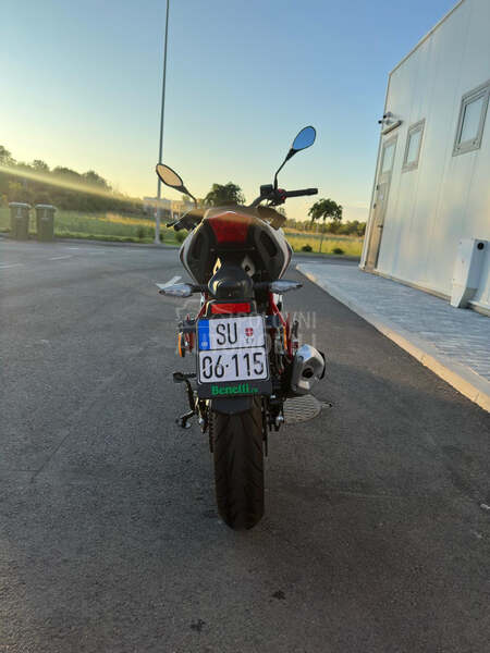 Benelli bn 125