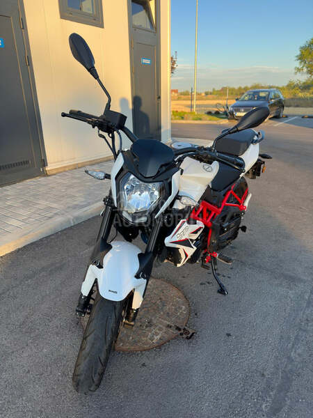 Benelli bn 125