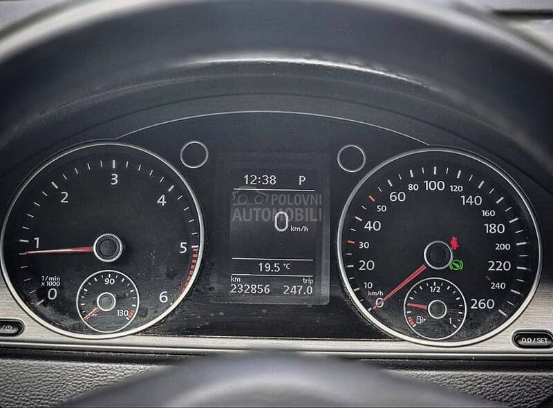 Volkswagen Passat B7 2.0 tdi/ DSG