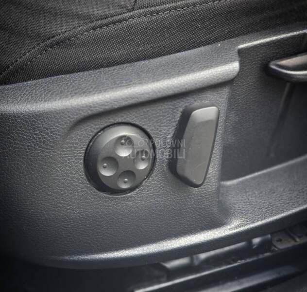 Volkswagen Passat B7 2.0 tdi/ DSG