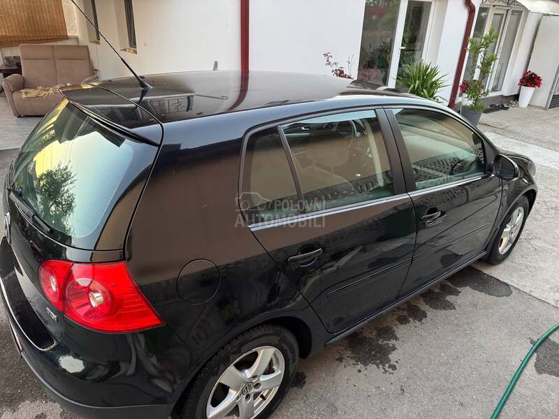 Volkswagen Golf 5 1.9 tdi