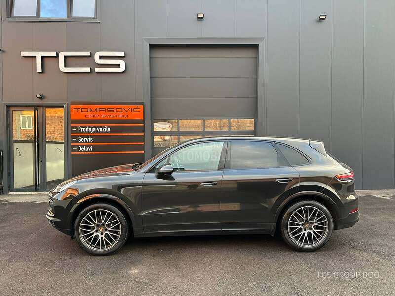 Porsche Cayenne 33000