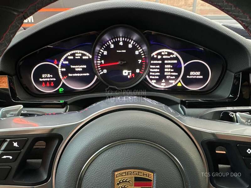 Porsche Cayenne 33000
