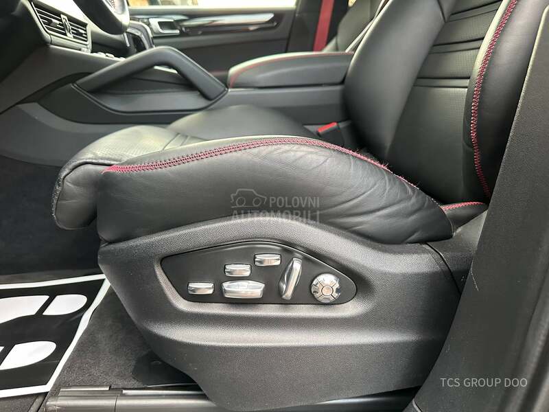Porsche Cayenne 33000