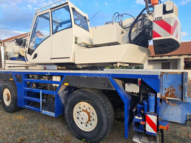 Grove GMK 2035E