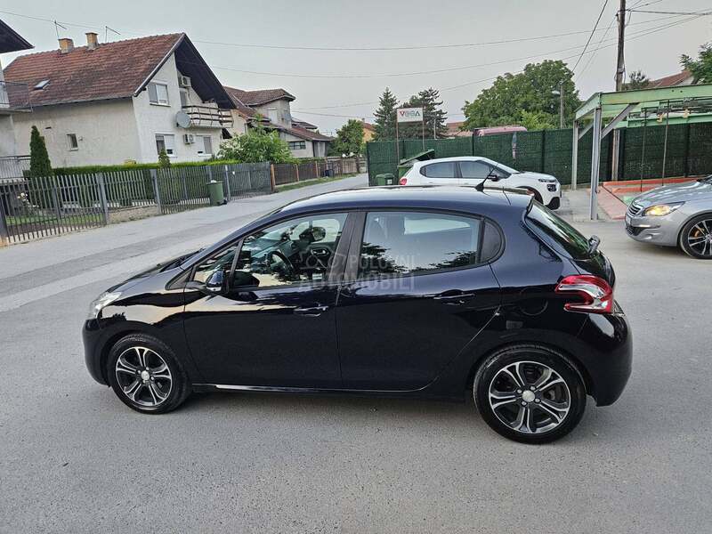 Peugeot 208 1.4B/G-A-S/SERV-ISNA