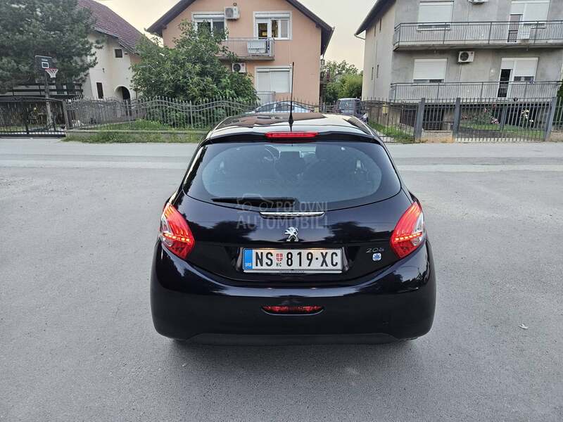 Peugeot 208 1.4B/G-A-S/SERV-ISNA