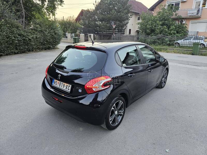Peugeot 208 1.4B/G-A-S/SERV-ISNA