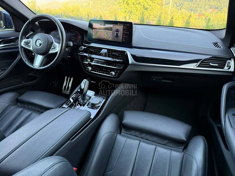 BMW 520 xDrive M Sport BLACK
