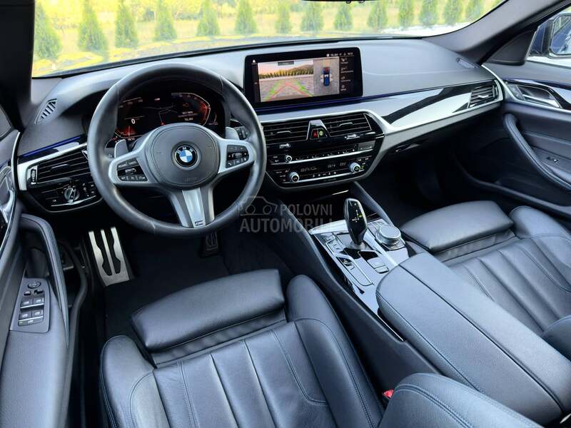 BMW 520 xDrive M Sport BLACK