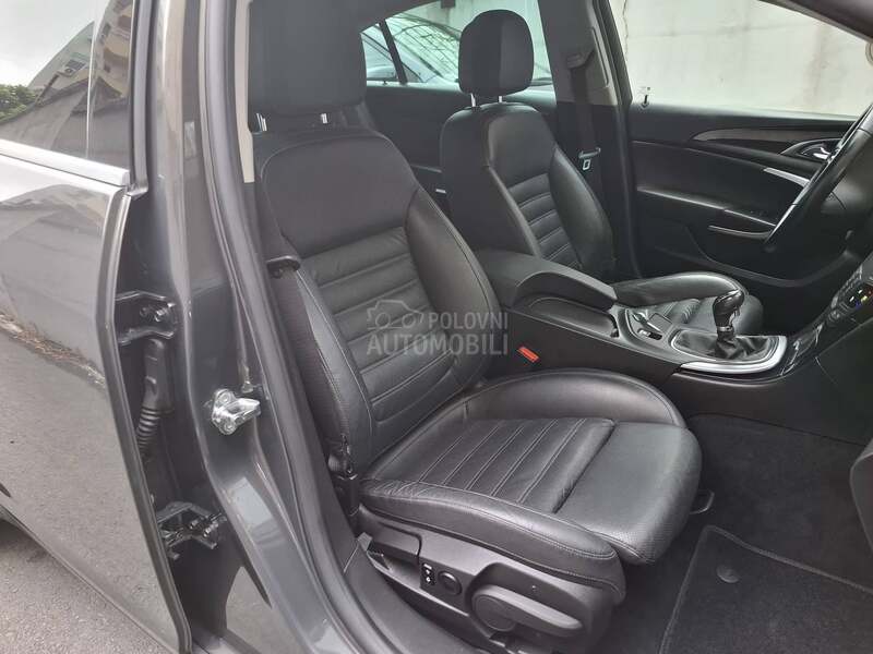 Opel Insignia 2.0 CDTI COSMO /NAVY