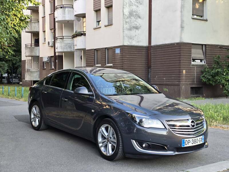 Opel Insignia 2.0 CDTI COSMO /NAVY