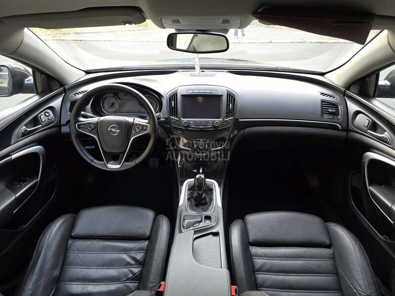 Opel Insignia 2.0 CDTI COSMO /NAVY