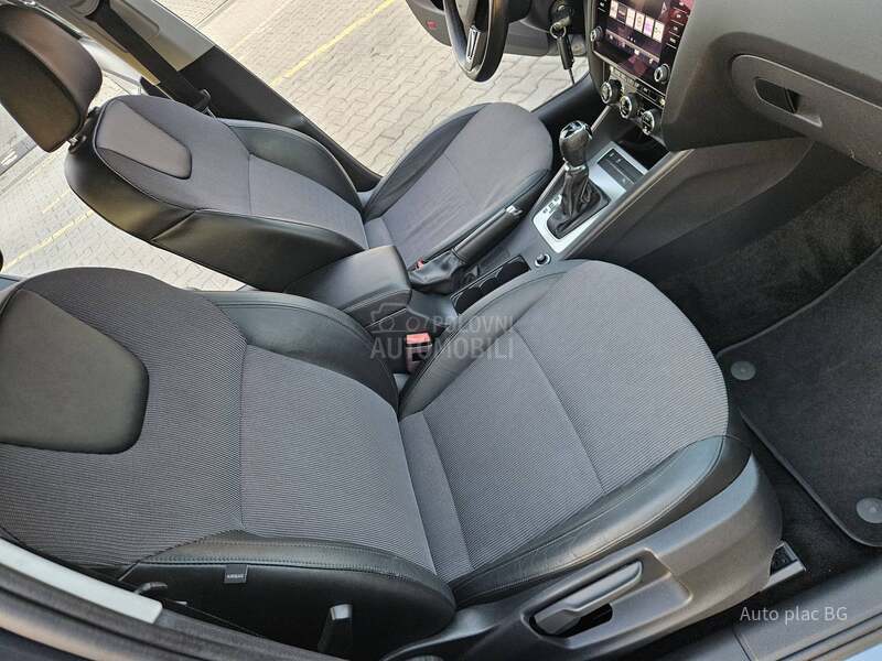 Škoda Octavia 2.0tdi ELE/DSG/KAM