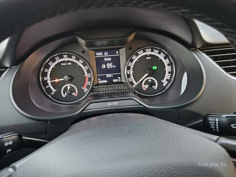 Škoda Octavia 2.0tdi ELE/DSG/KAM