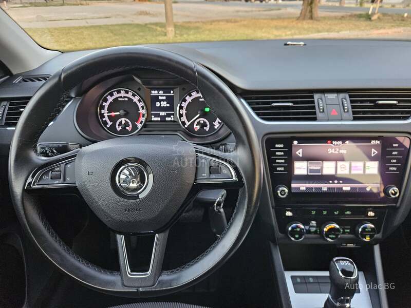 Škoda Octavia 2.0tdi ELE/DSG/KAM