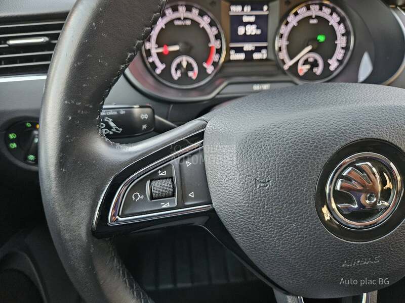 Škoda Octavia 2.0tdi ELE/DSG/KAM
