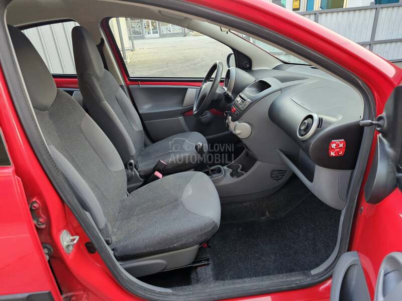 Peugeot 107 1.0L iz CH