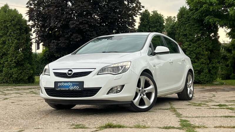 Opel Astra J TURBO