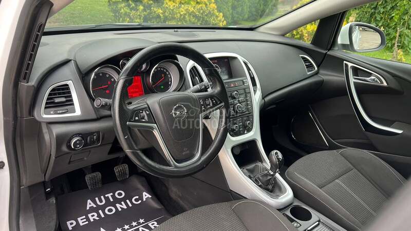 Opel Astra J TURBO