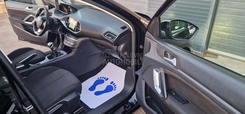 Peugeot 308 1.6 BluHdi