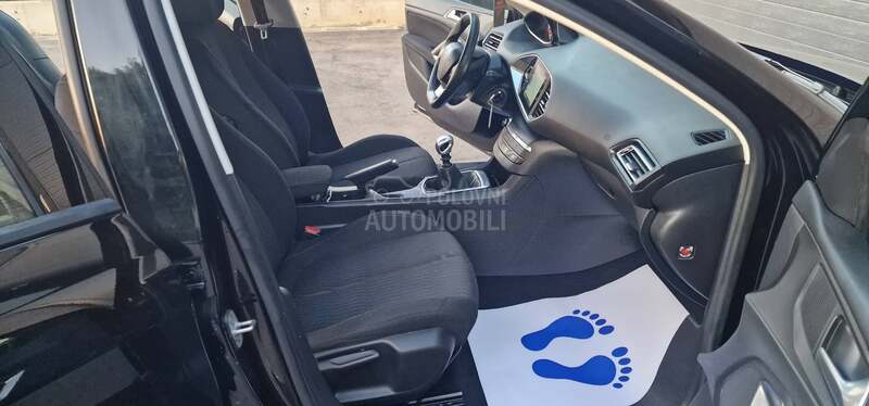 Peugeot 308 1.6 BluHdi