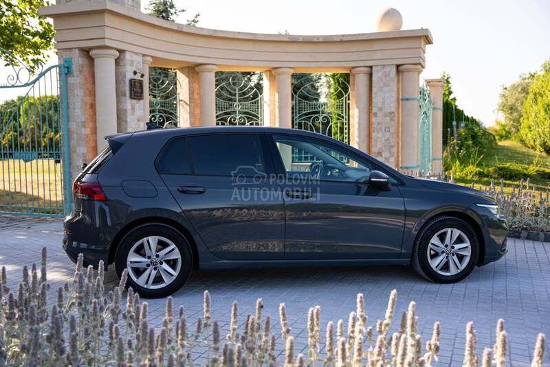 Volkswagen Golf 8 STYLE/DSG/2.0/