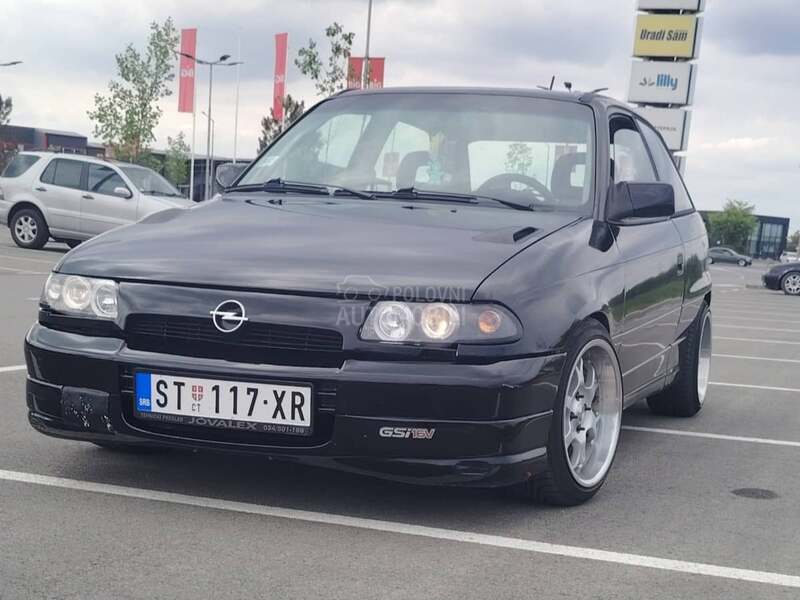 Opel Astra F GSI 16V