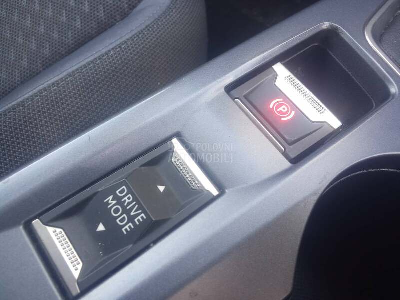 Peugeot 2008 1,5hdi virt  allure